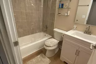 17 Parkside Ct, Vernon Hills, IL 60061 - Photo 15