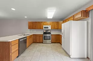 230 Morrow St, Somonauk, IL 60552 - Photo 13