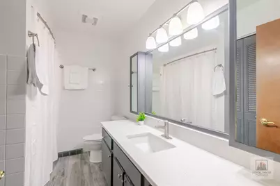 325 N Oak Park Avenue #B, Oak Park, IL 60302 - Photo 15