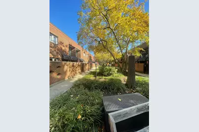 325 N Oak Park Avenue #B, Oak Park, IL 60302 - Photo 25