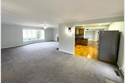 100 S Westview Drive, Pontiac, IL 61764 - Photo 7