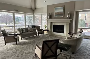 5 Oak Brook Club Dr, Oak Brook, IL 60523 - Photo 27