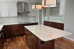 5 Oak Brook Club Dr, Oak Brook, IL 60523 - Photo 11