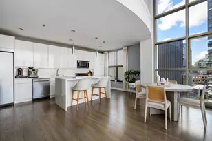 150 W Superior St, Chicago, IL 60654 - Photo 7