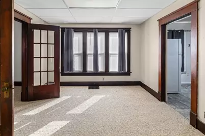 527 E 4th Street, Centralia, IL 62801 - Photo 9