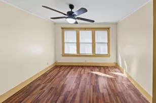 527 E 4th St, Centralia, IL 62801 - Photo 33