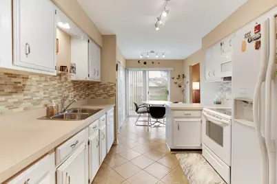 4050 Dundee Road #105, Northbrook, IL 60062 - Photo 7