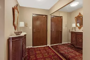 4050 Dundee Rd, Northbrook, IL 60062 - Photo 3