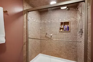 4050 Dundee Rd, Northbrook, IL 60062 - Photo 11