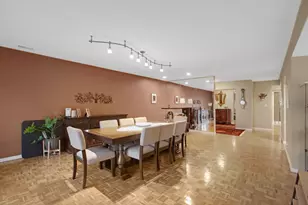 4050 Dundee Rd, Northbrook, IL 60062 - Photo 3