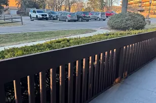 8200 Woodglen Ln, Downers Grove, IL 60516 - Photo 5