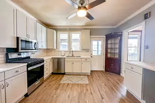 502 Chestnut St, Waukegan, IL 60085 - Photo 3