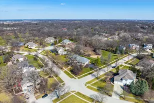 519 Litchfield Ln, Bartlett, IL 60103 - Photo 49