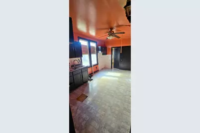 10508 S Avenue M, Chicago, IL 60617 - Photo 9