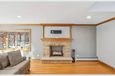 2945 S Scott Street, Des Plaines, IL 60018 - Photo 9