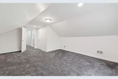 8423 S Colfax Avenue, Chicago, IL 60617 - Photo 17