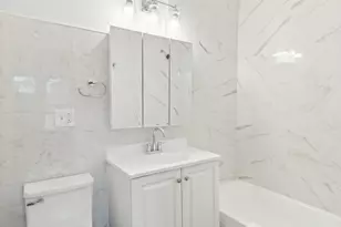 8423 S Colfax Ave, Chicago, IL 60617 - Photo 11