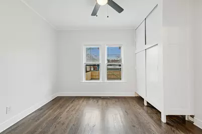 8423 S Colfax Avenue, Chicago, IL 60617 - Photo 7