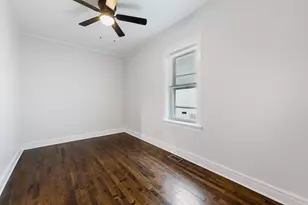 8423 S Colfax Ave, Chicago, IL 60617 - Photo 9