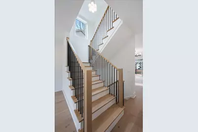 1042 Dewey Avenue, Evanston, IL 60202 - Photo 5