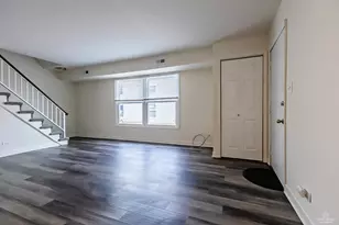 1387 S Glen Cir, Aurora, IL 60506 - Photo 3