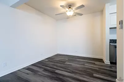 1387 S Glen Circle #D, Aurora, IL 60506 - Photo 5