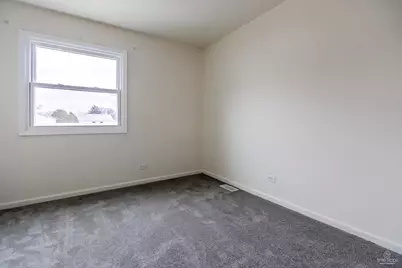 1387 S Glen Circle #D, Aurora, IL 60506 - Photo 13