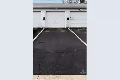 1387 S Glen Circle #D, Aurora, IL 60506 - Photo 17