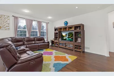 61 Pacific Avenue, Hawthorn Woods, IL 60047 - Photo 9