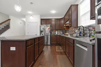 61 Pacific Avenue, Hawthorn Woods, IL 60047 - Photo 3