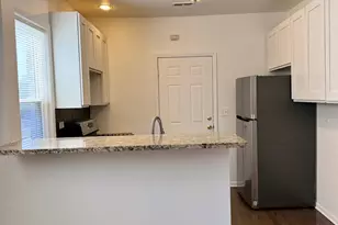 1748 N Austin Ave, Chicago, IL 60639 - Photo 5