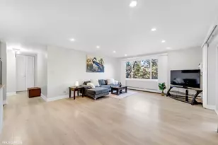 1126 S New Wilke Rd, Arlington Heights, IL 60005 - Photo 7