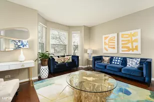 2002 S Kristina Ln, Round Lake, IL 60073 - Photo 7