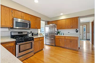 16326 S Jannel Court, Lockport, IL 60441 - Photo 5