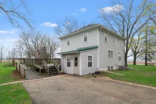 4799 Center Rd, Rochelle, IL 61068 - Photo 35