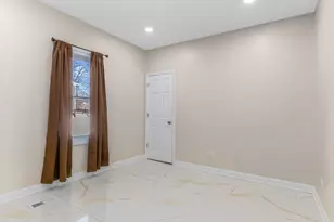 124 S Midland Ave, Joliet, IL 60436 - Photo 17