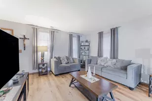 813 Serendipity Dr, Aurora, IL 60504 - Photo 5