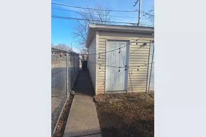 12549 S Michigan Avenue, Chicago, IL 60628 - Photo 31