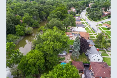 360 Streamside Drive, Harvey, IL 60426 - Photo 5