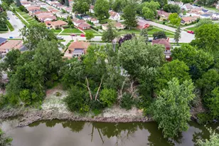 360 Streamside Dr, Harvey, IL 60426 - Photo 23