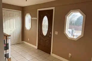 304 S 3rd St, Kirkland, IL 60146 - Photo 3