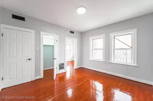 6720 S Paxton Ave, Chicago, IL 60649 - Photo 15