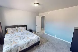 176 E Grand Ave, Fox Lake, IL 60020 - Photo 11