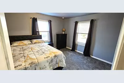 176 E Grand Avenue, Fox Lake, IL 60020 - Photo 15