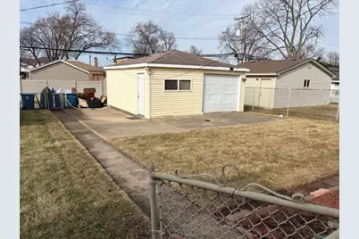 12816 S Laflin Street, Calumet Park, IL 60827 - Photo 11