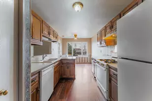 9724 W Creek Rd, Palos Park, IL 60464 - Photo 11