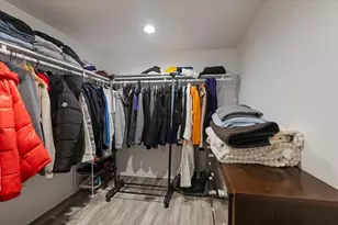 4155 Greenwood St, Skokie, IL 60076 - Photo 23