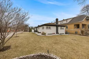 4155 Greenwood St, Skokie, IL 60076 - Photo 31