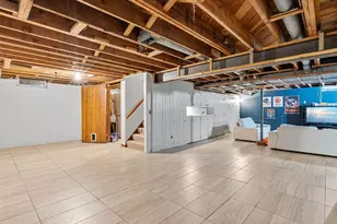 2610 31st St, Moline, IL 61265 - Photo 49