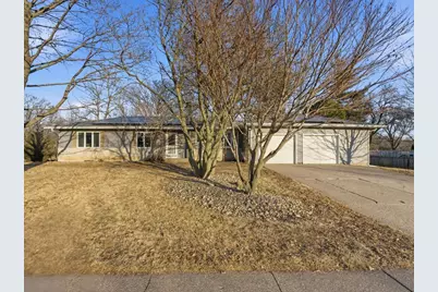 2610 31st Street, Moline, IL 61265 - Photo 1